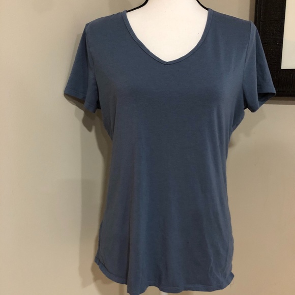 *TIME AND TRU* Blue Short Sleeve Shirt Size Medium - Picture 1 of 6